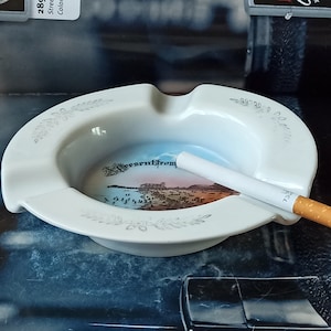 Beautiful  Vintage Porcelain Ashtray, England, 1960s-1980s