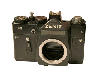Zenit 11 - Vintage sovjetisk rysk 35 mm fotofilm SLR-kamerahus, 1983