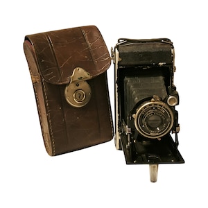 Zeiss Ikon with Nettar Anastigmat 1:6,3/105mm Lens & Telma Shutter - Vintage Medium Format Folding Photo Film Camera, Case, 1930s