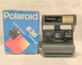 Polaroid 636 Close Up - Vintage Instant Photo Camera, Box, Great Condition, 1990s