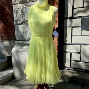 VTG 1960s Jack Bryan by Dupuis Daffodil Yellow Accordion Pleat Chiffon Sleeveless Summer Dress wedding guest formal party