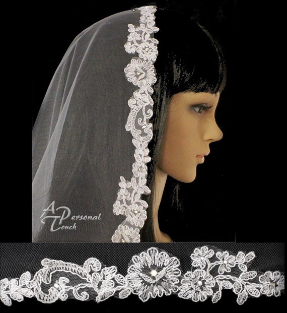 Elegant Mantilla Lace Edge Bridal Veil -  Creamy White Scalloped French Lace Mantilla Veil, Ivory Tulle Bridal Veil  main image 2