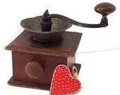 Antique Coffee Bean Grinder Hand Crank Midcentury Kitchen Tool Primitive Cast Iron Coffee Mill Country Kitchen Coffee Bar Decor Gift Her Mom