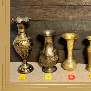 ヴィンテージエッチング真鍮花瓶 インド 1970年代 ボヘミアン風 装飾 つぼみブーケ 素朴なゴールド ブラック 容器