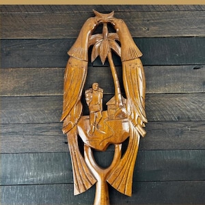 ヴィンテージ フィリピン 壁掛け 鳥、人、小屋の大きな浅浮き彫り彫刻 木製 太平洋諸島民芸品