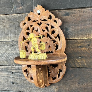 Vintage India Wall Shelf Carved Sheesham Wood Ornate Wooden Display Shelf Hanging Knick Knack Shelf 1970s Boho Home Office Interior Decor