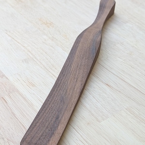 Sourdough Stirrer - The Spurtle Stick – Handcrafted Walnut Sourdough Stirrer for Artisan Dough Mixing