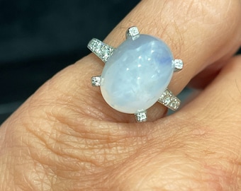 Vintage Style Platinum Natural Oval White Star Sapphire 11.94CT. And Diamond Ring 1.0CTS.