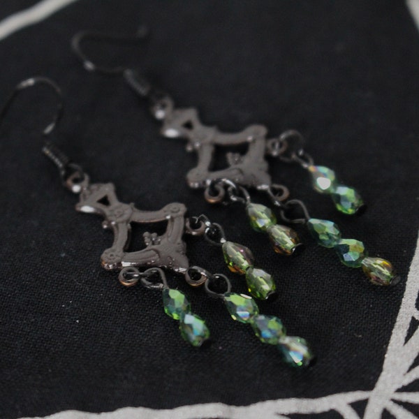 Black and Green Victorian Chandelier Earrings // Art Deco // Carnelian Crystals // Filigree // Goth