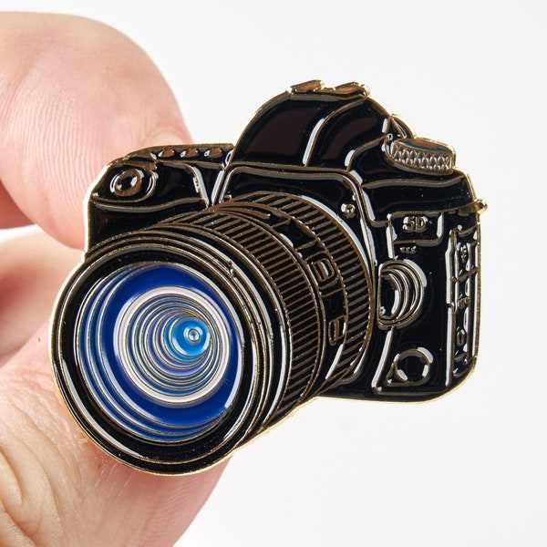 Photographer gift, Canon 5D Mark iii iv v DSLR Camera Enamel Pin Badge Lapel