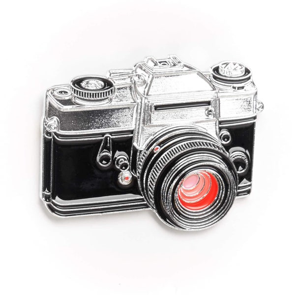 Cadeau Leica, cadeau photo film, LeicaFlex 35mm SLR Camera Enamel Pin Badge Chrome Silver