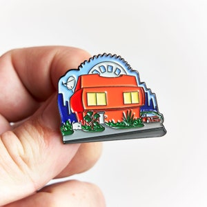 Photographer gift, Retro ViewMaster House Lapel Enamel Pin Badge
