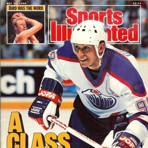 Vintage May 30, 1988 Sports Illustrated Magazines A Class Act Edmonton Wayne Gretzky (Vintage Sports Magazines Magazine Memorabilia)