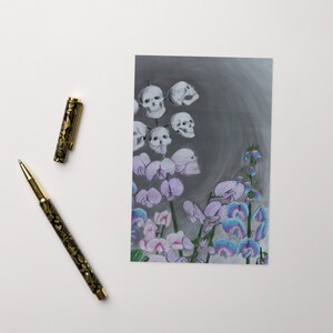 "Sweet Pea Skulls ""Grußkarten (klein, mittel & groß) - Pastell Goth Kunst Blumenschädel Goth Fantasy Kunst Schädel Blumen Schädelkarten."
