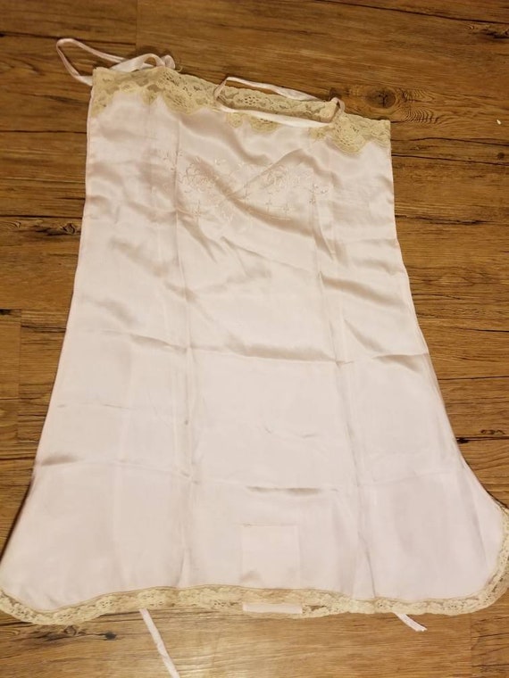 1920s pink silk step in
