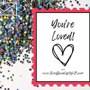 Glitter Bomb Carta Broma Mail: Eres amado Glitter Bomb Anónimo Broma Mensaje Nota / Te Amo / Te Amo / Regalo de agradecimiento