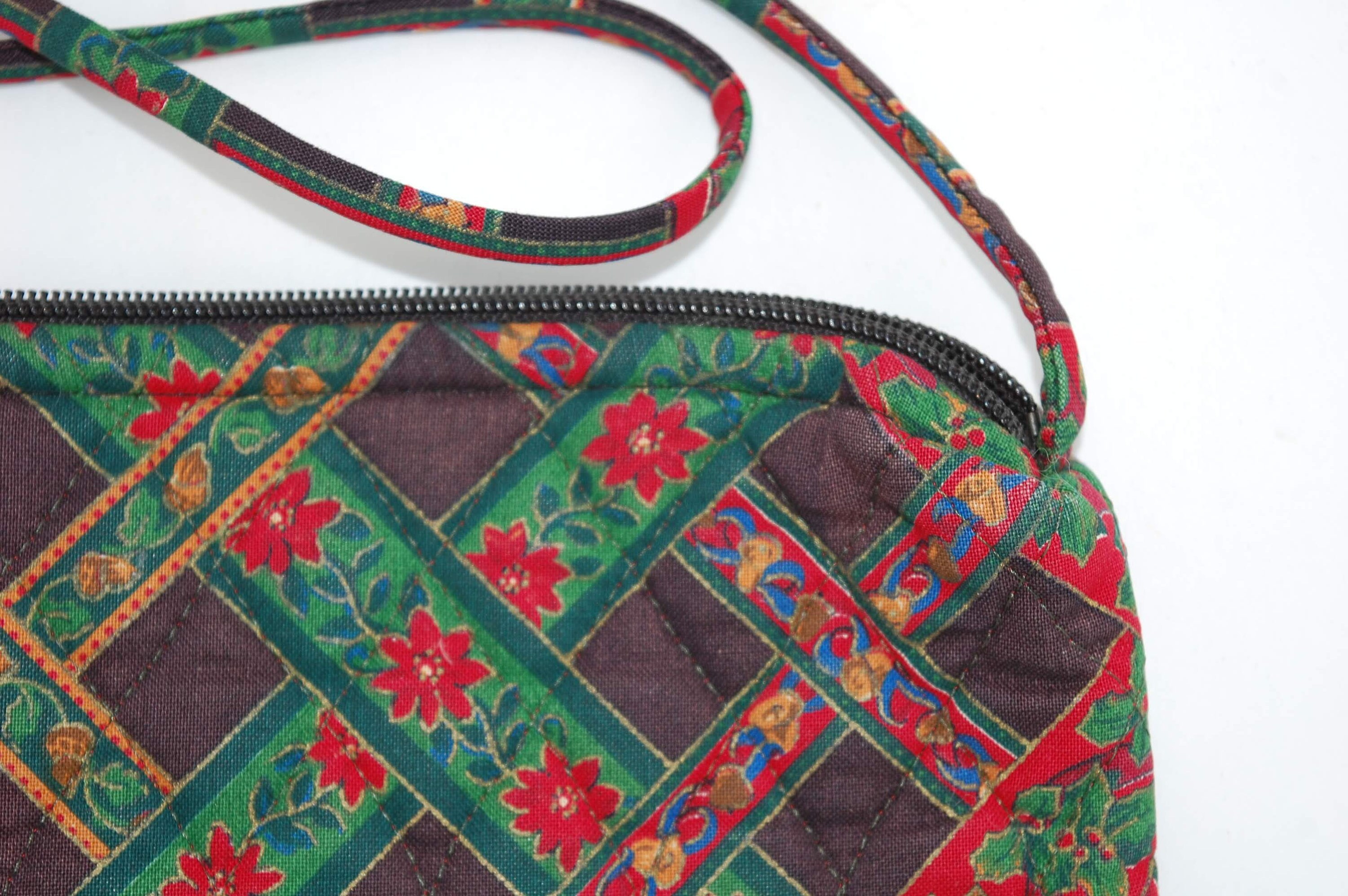 Rare Vintage Vera Bradley Christmas Purse 90s Poinsetta Holly Flowers Acorn Print USA Xmas Poinsettia VGUC Quilted Patterned Handbag Etsy Canada