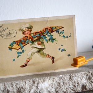Baker 1909 Vintage Ansichtkaart Oudejaarsavond 1908 Nieuwjaarsbrood Original Run Gift Baker Present Pastry Baker Apprentice