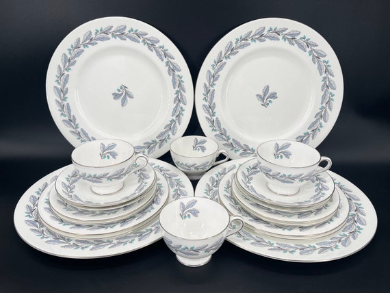 Minton Elizabethan Oak 5 Piece Place Setting X 4 Bone China