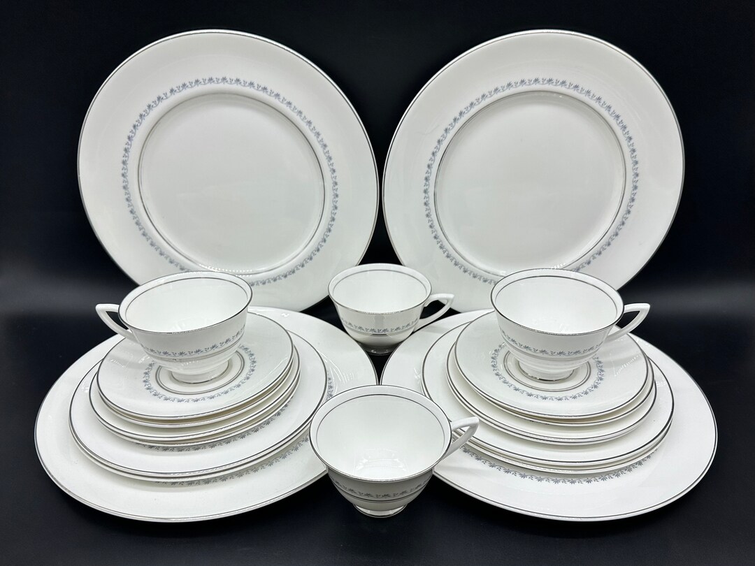 Royal Doulton Tiara 5 Piece Place Setting X 4 Bone China Etsy