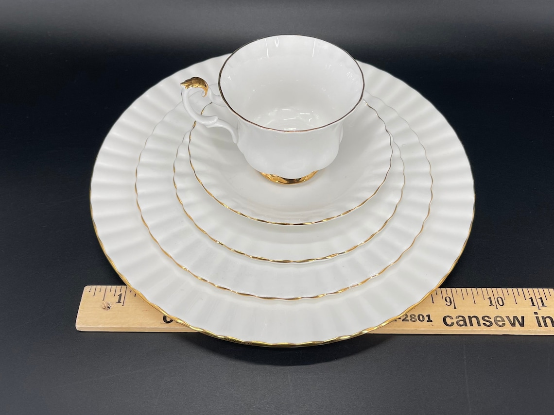 Royal Albert Val D
