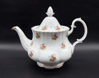 Royal Albert American Beauty Large Teapot Bone China England