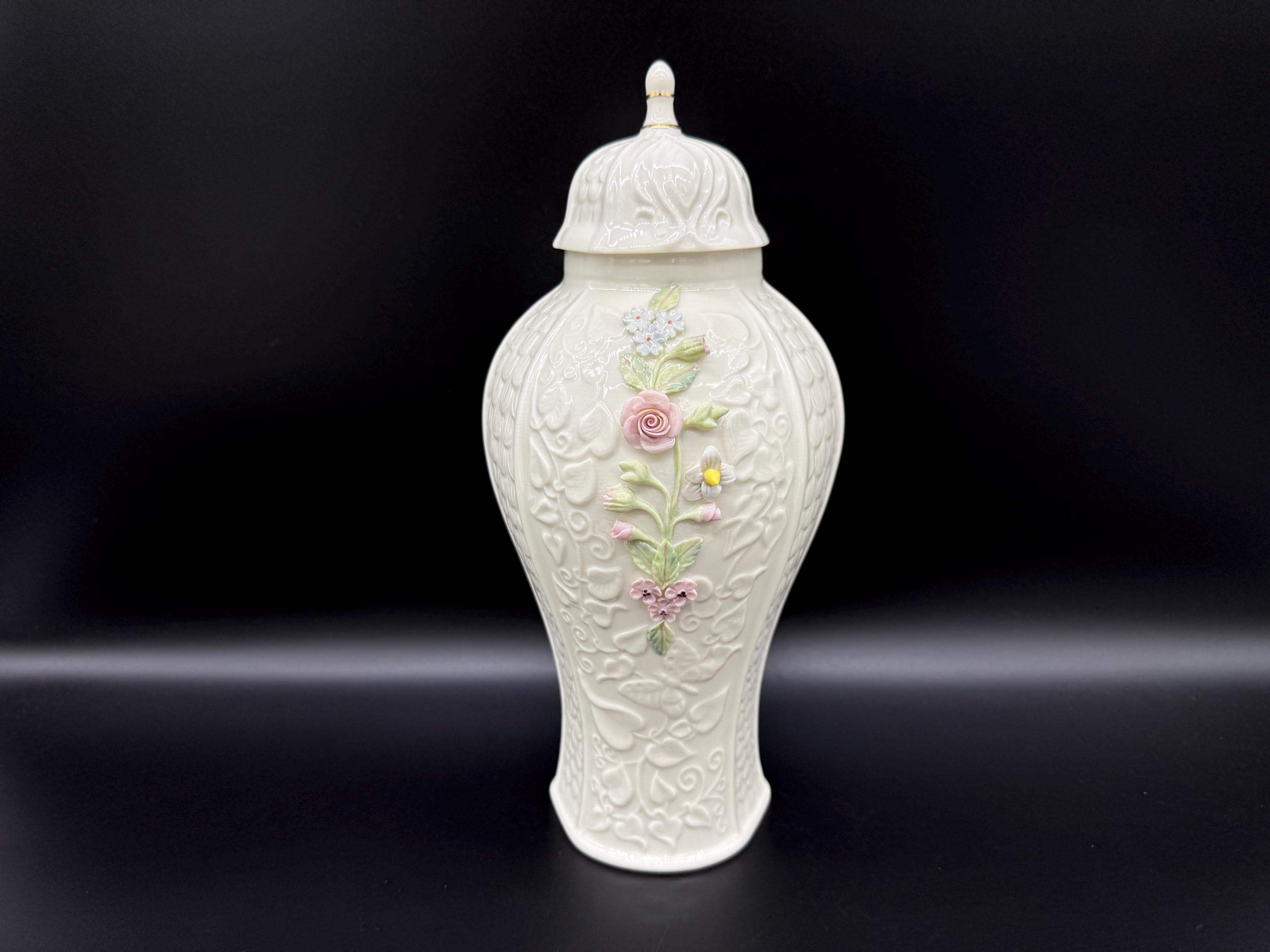 Belleek ベリーク 一点物バスケット インチャンテドアイル Belleek