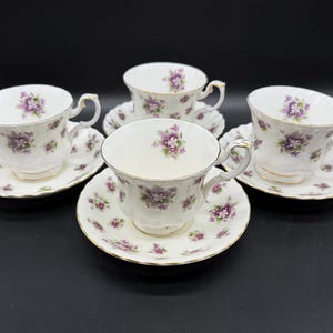 Royal Albert Sweet Violets Tea Cup Saucer Sets (Set of 4) Bone China England