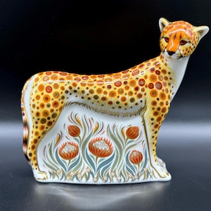 Royal Crown Derby Cheetah Paperweight Bone China England