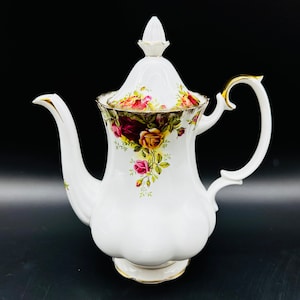 Royal Albert Old Country Roses Medium Coffee Pot Bone China England