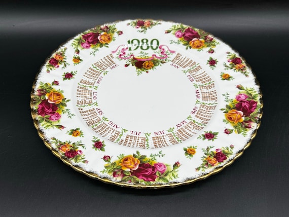 Royal Albert Old Country Roses 1980 Calendar Plate Bone China