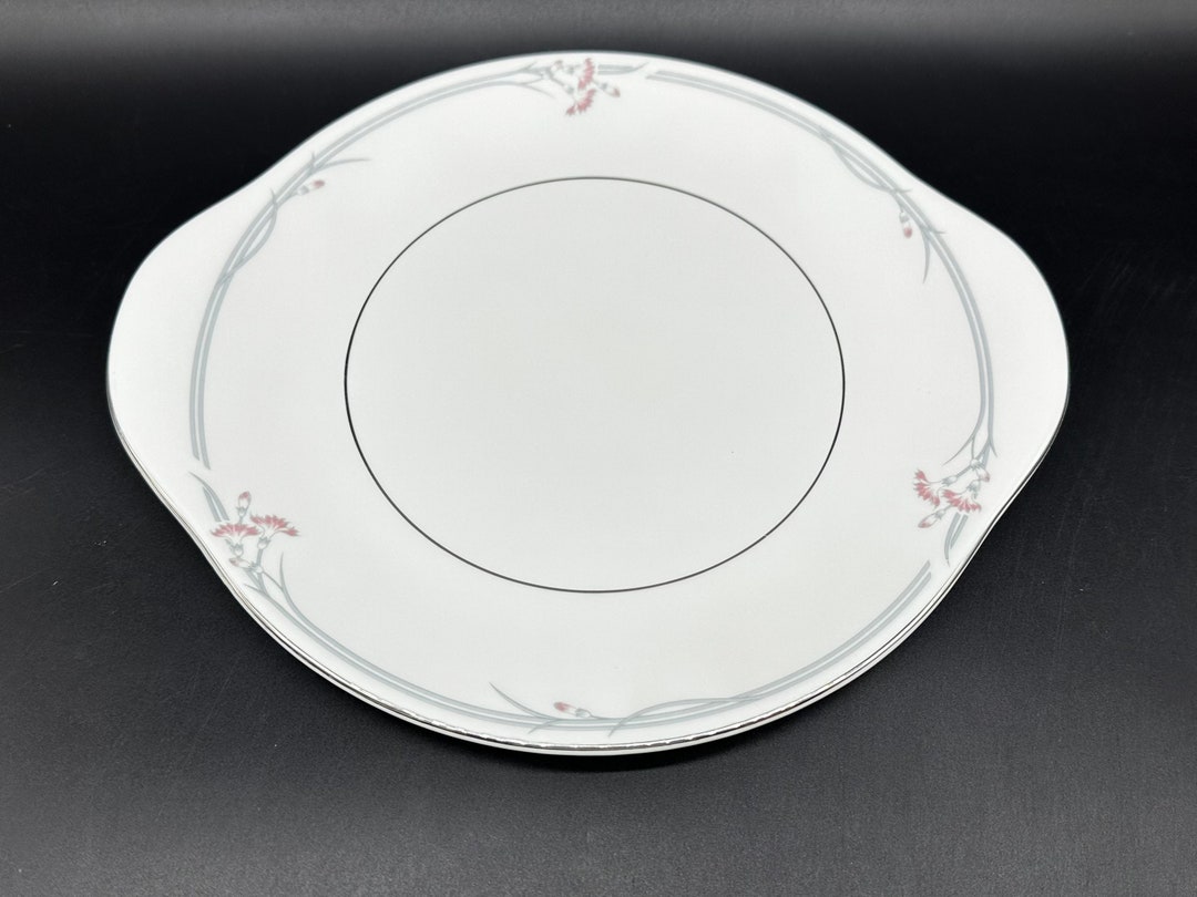 4 anciens bols à dessert soupe Royal Doulton English Bone China'