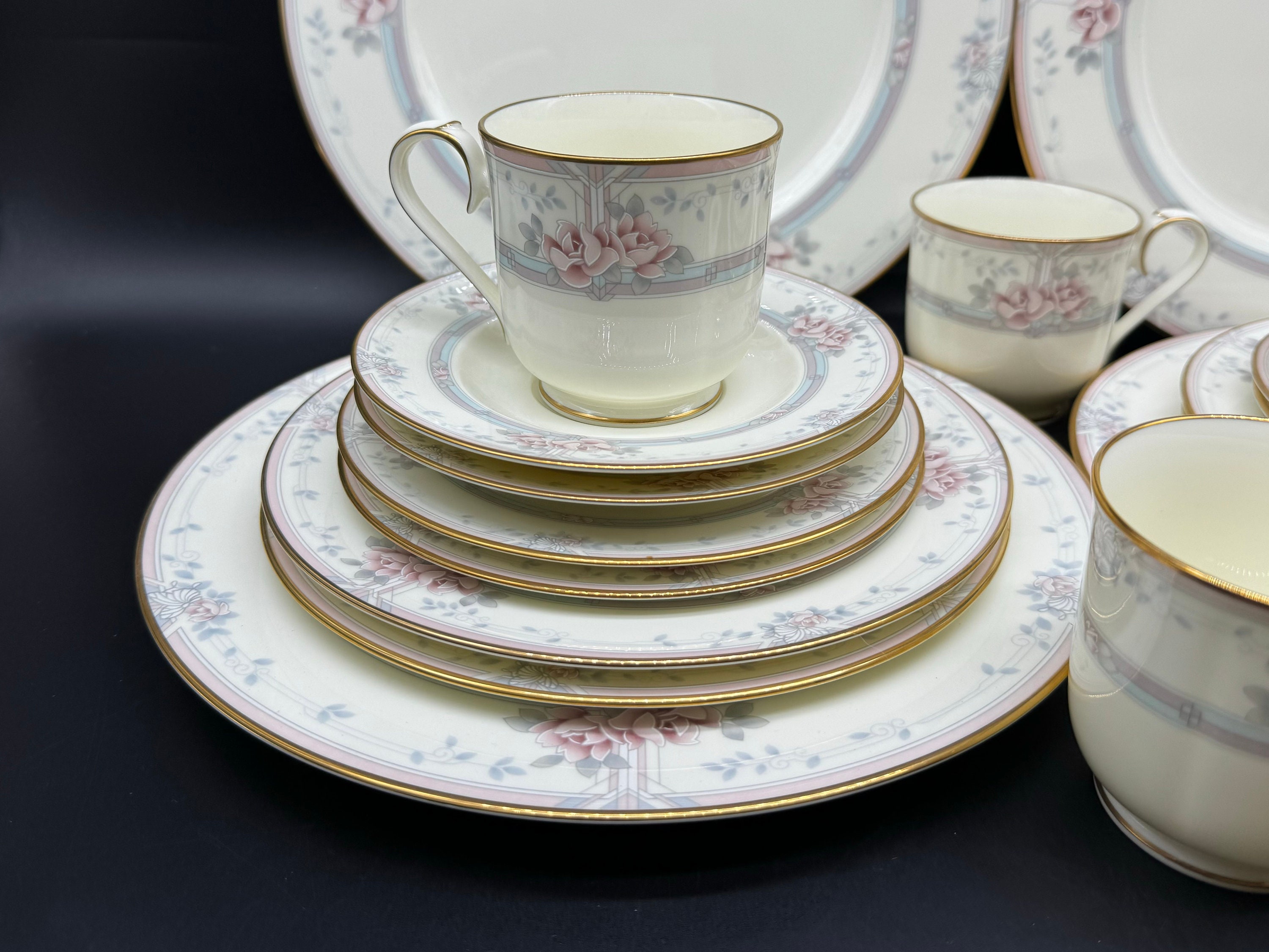 Noritake 9736 Magnificence 5 Piece Place Setting X 4 Japan Bone