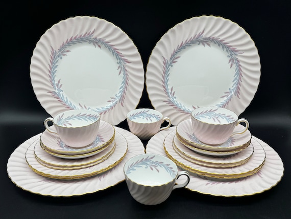 Minton Pink Symphony 5 Piece Place Setting X 4 Bone China England