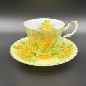 Royal Albert Tea Rose Yellow Tea Cup Saucer Set England Bone China