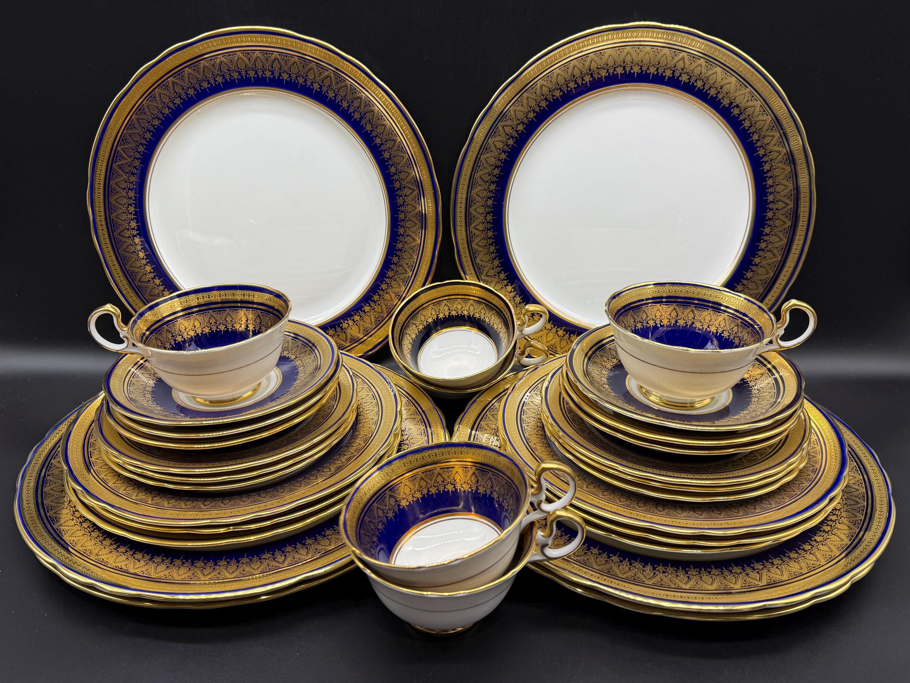 Aynsley China - 4客セットAynsley Trillium エインズレイ トリリウム トリオ！ Fabulous Rare Aynsley English Bone China Wide Rim Trio Tea