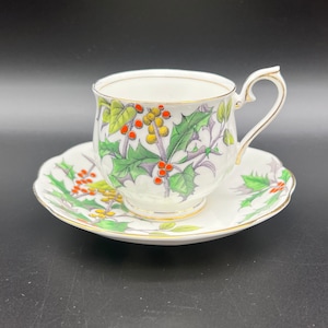 Royal Albert Flower of the Month No.12 Holly Tea Cup Set England Bone China