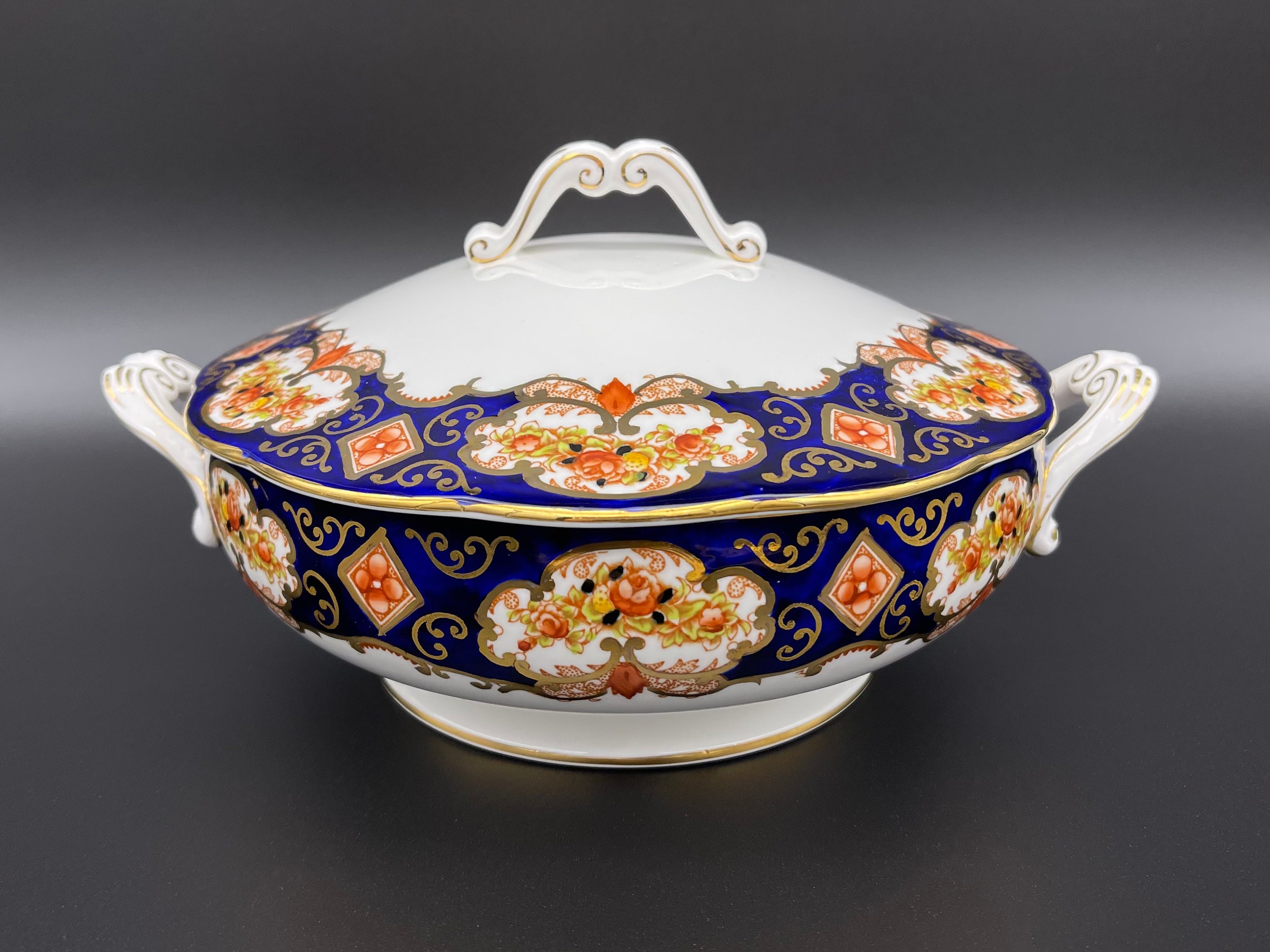 ロイヤルアルバート エアルーム カバー付きサービングボウル ロイヤルアルバート エアルーム カバー付きサービングボウル
