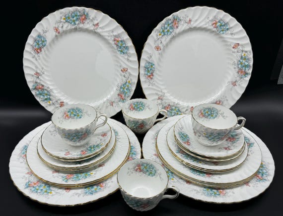 Buy Aynsley Primula 5 Piece Plate Setting X 4 Bone China England