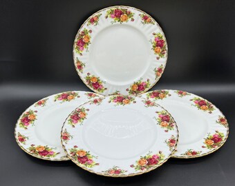 Antiques Atlas - Royal Albert Old Country Roses Dinner Service as511a709 / nmhra48