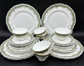 Royal Doulton Fontainebleau 5 Piece Place Setting x 6 Bone China England 30 Pcs