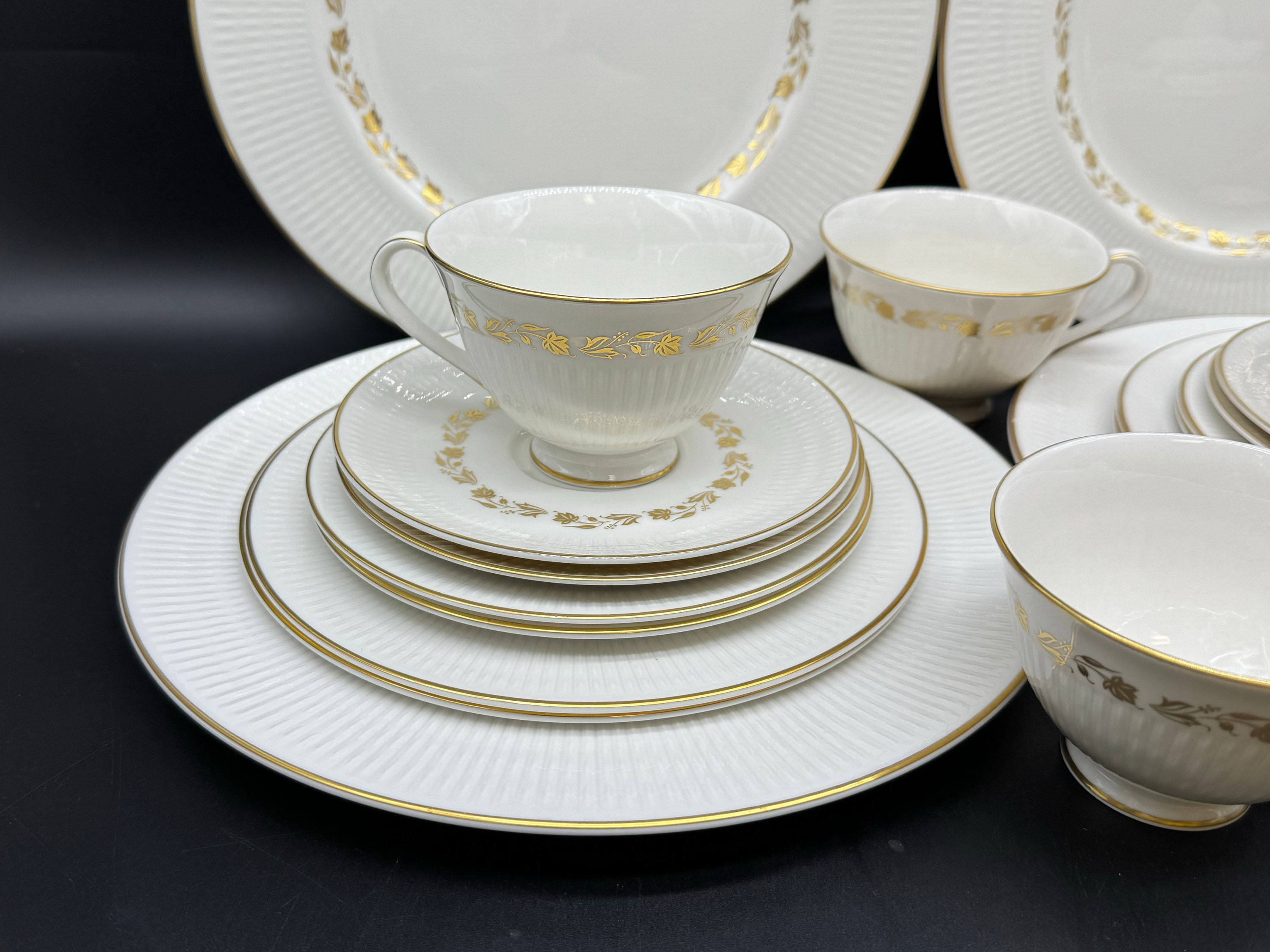 ロイヤルドルトン フェアファックス 5ピースプレースセッティング x 4