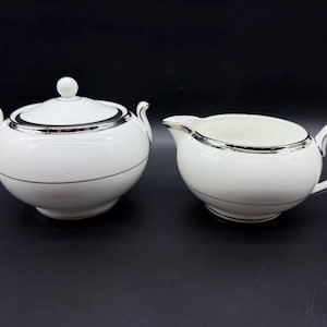 Wedgwood Carlyn Creamer Sugar Bowl Set Bone China England