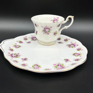 Royal Albert Sweet Violets Tea Cup with Snack Plate Set Bone China England