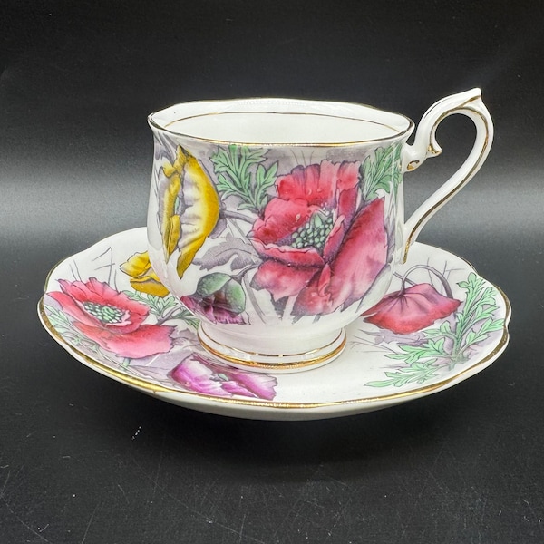 Royal Albert Flower of the Month No.8 Poppy Tea Cup Set Bone China England