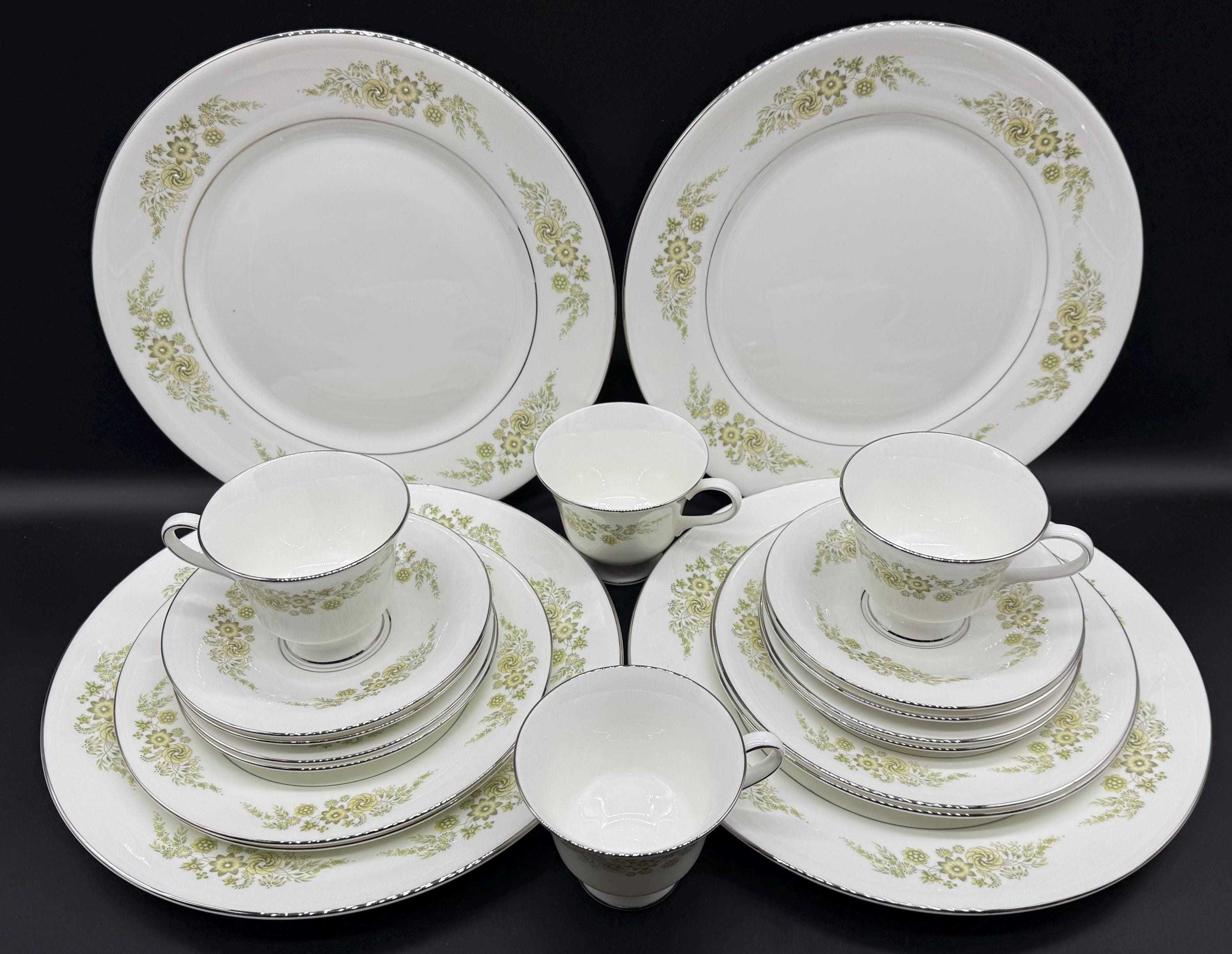Wedgwood Caroline 5 Piece Place Setting X 4 Bone China England 20