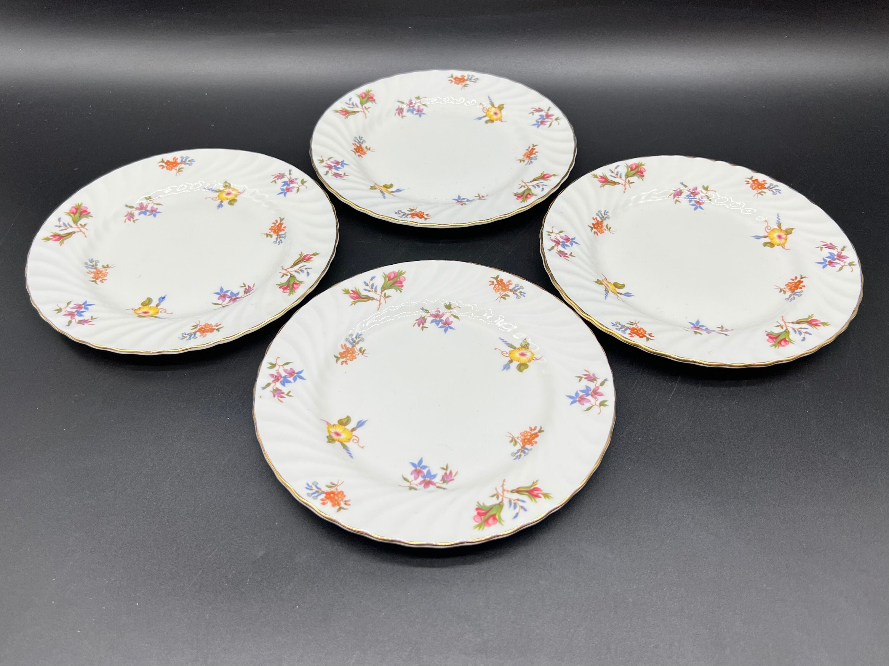 Aynsley Gaiety ブレッドバターデザートプレート（4枚セット）ボーン