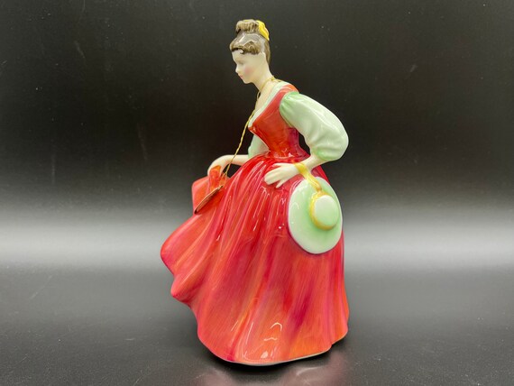 Royal Doulton 1962 Fair Lady HN 2832 Figurine Bone China