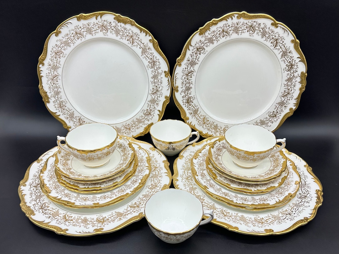 Coalport Hazelton 5 Piece Place Setting X 4 Bone China England Etsy