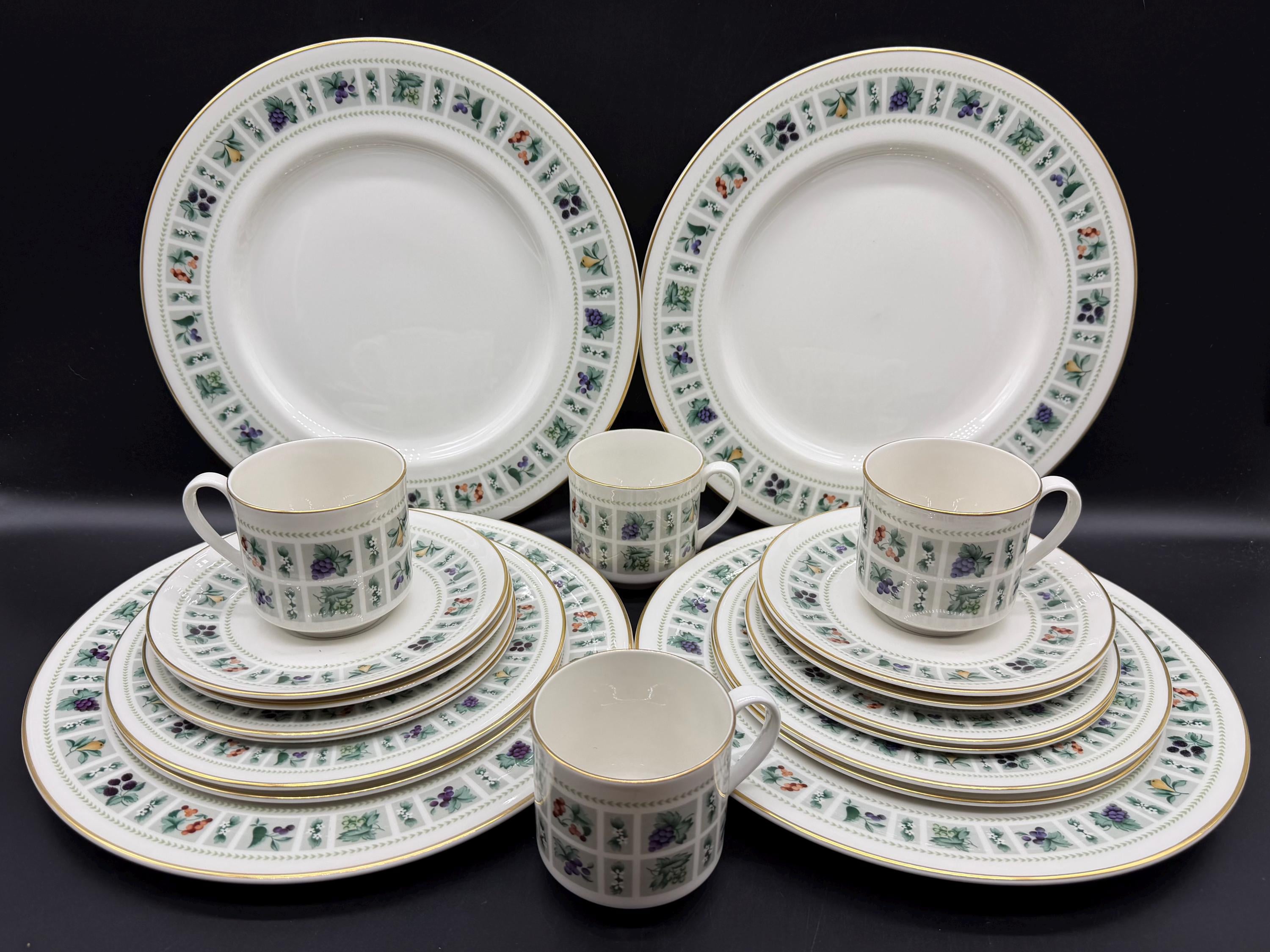 Royal Crown Derby Lombardy - Etsy